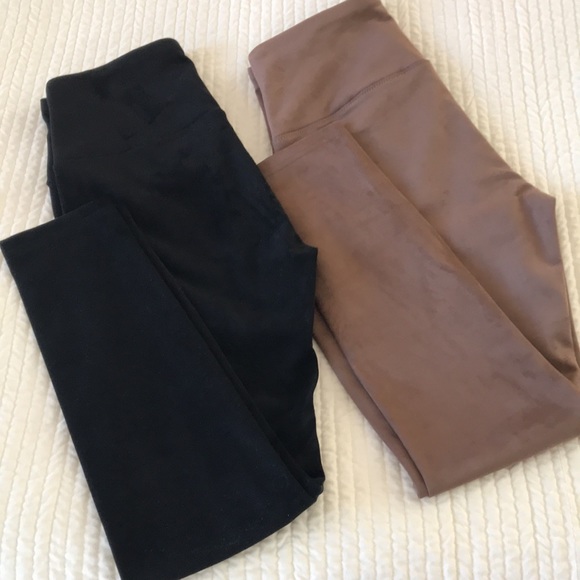 Pair of Hilary Radley Faux Suede Leggings Size 4 in Black and Taupe - Picture 6 of 10